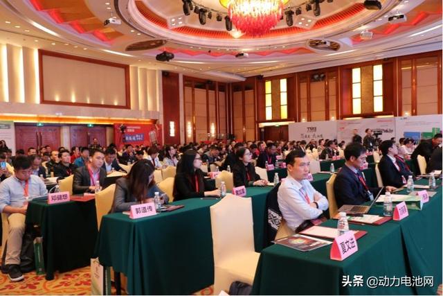 广东体育行业意昂5协会成功举办首届粤港澳大湾区体育产业高峰论坛